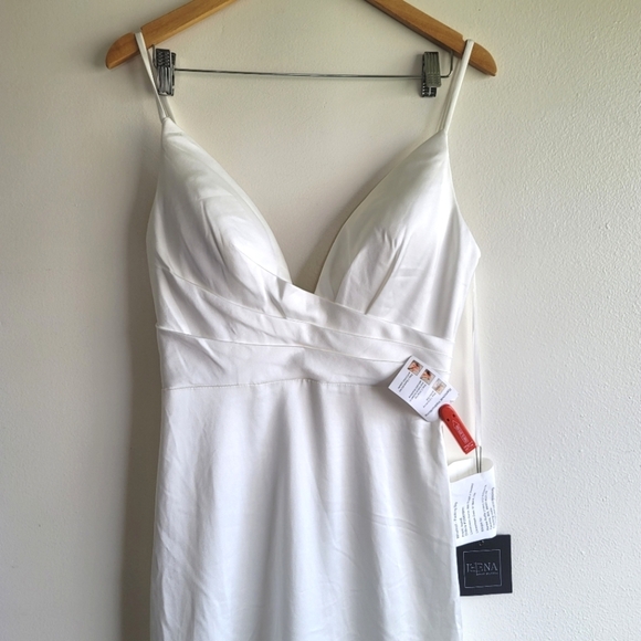 Ieena‎ for Mac Duggal,Plunging Faux Wrap  Evening Gown,White/Ivory, Size 8, NWT - Picture 6 of 14